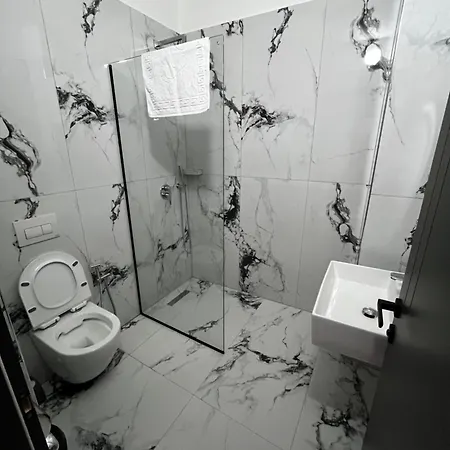 Leodori 3 Hotel 4*